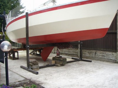 boat lift.JPG