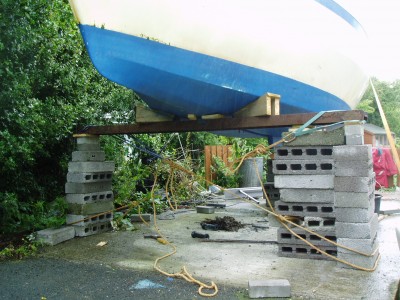 Not Quite up to Garry's boat lifting standards!